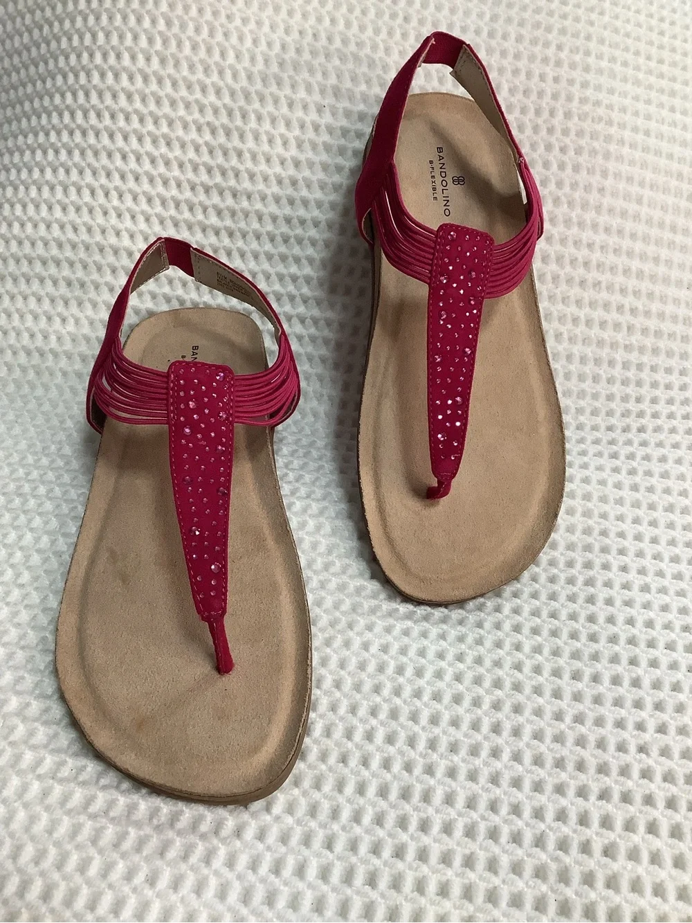 Bandolino Fuchsia Sandals Rhinestone Thong Slingback Flat Size 8.5